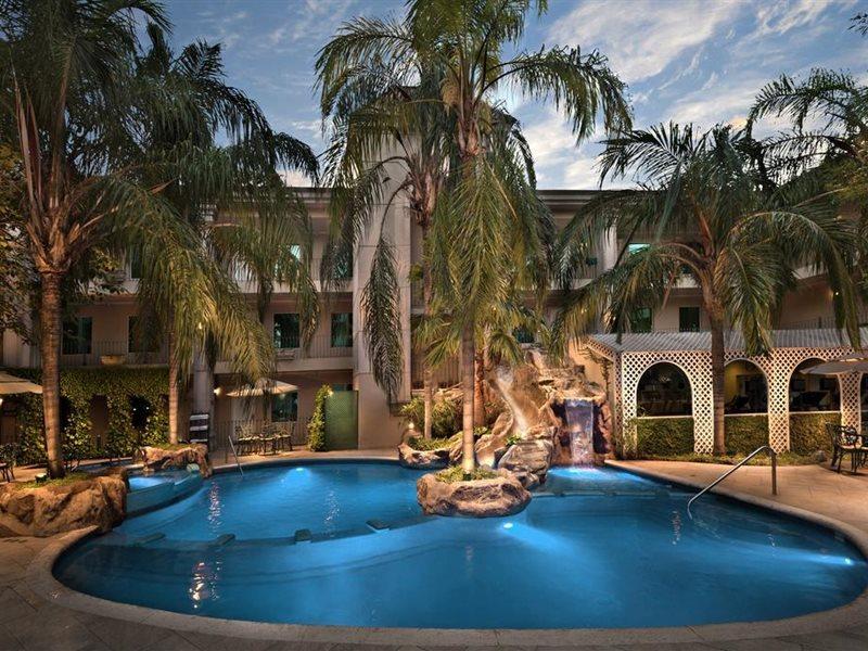Safi Royal Luxury Centro Hotel Monterrey Ngoại thất bức ảnh The pool at the Royal Palms Resort and Spa