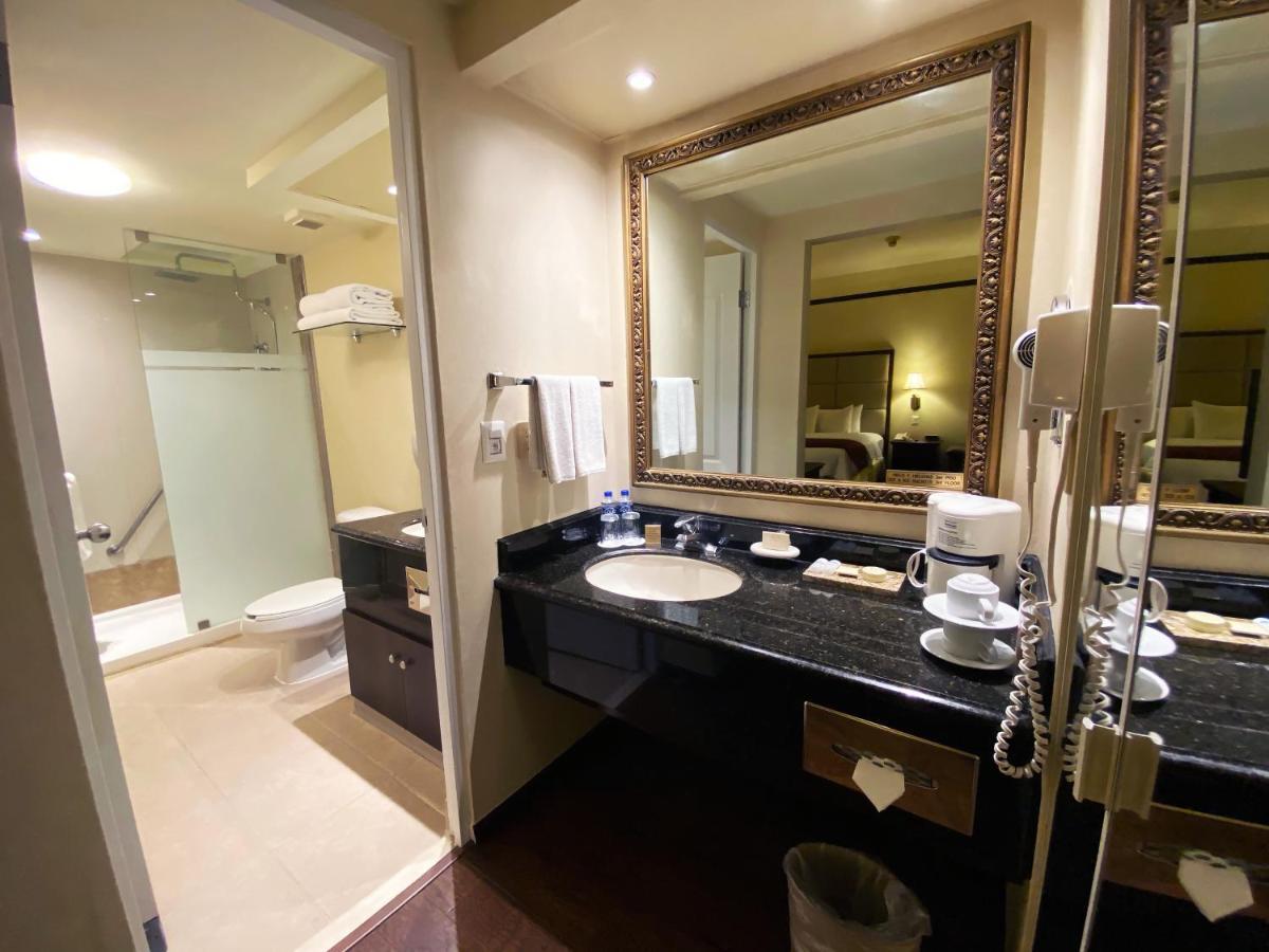 Safi Royal Luxury Centro Hotel Monterrey Ngoại thất bức ảnh Bathroom