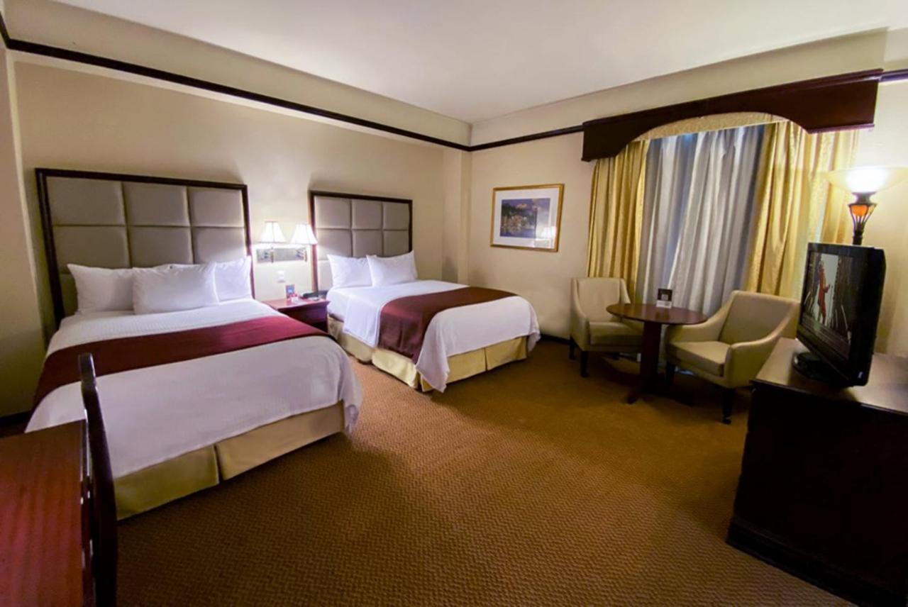 Safi Royal Luxury Centro Hotel Monterrey Ngoại thất bức ảnh A room at the hotel