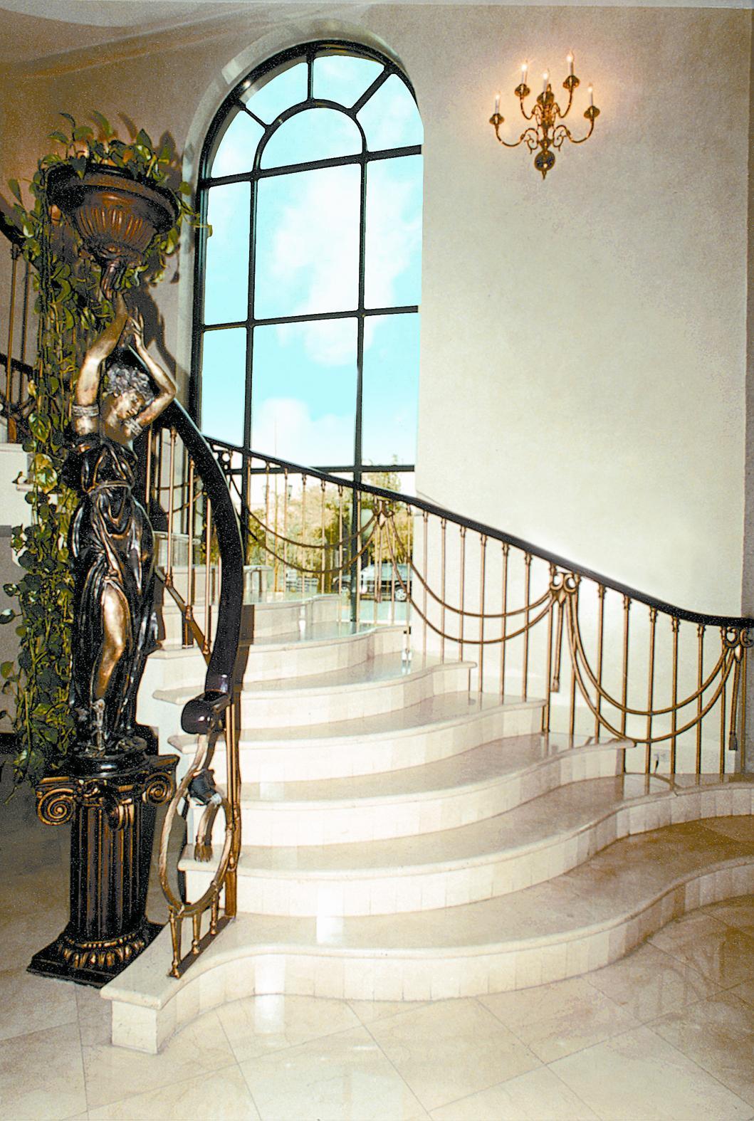 Safi Royal Luxury Centro Hotel Monterrey Nội địa bức ảnh The staircase