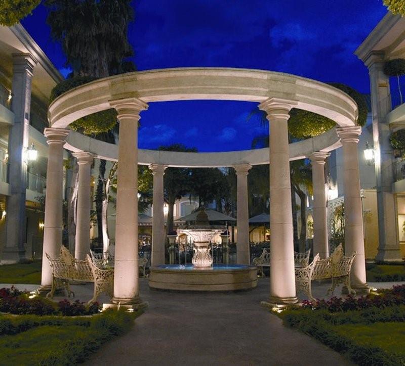 Safi Royal Luxury Centro Hotel Monterrey Ngoại thất bức ảnh Fountain at the Hotel